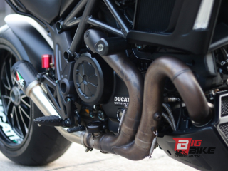  Ducati Diavel Carbon Y16