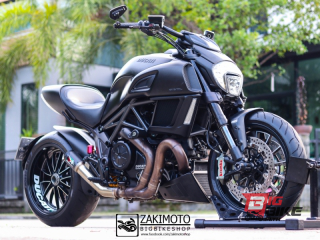  Ducati Diavel Carbon Y16