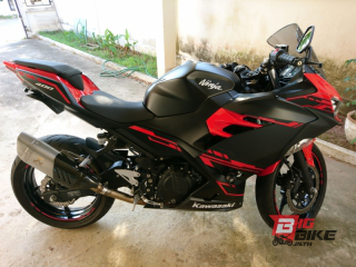  Kawasaki Ninja 400