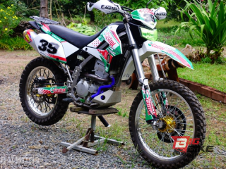  Kawasaki KLX250