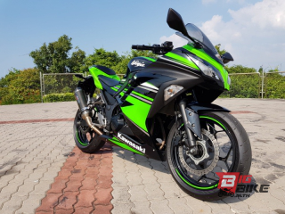  Kawasaki Ninja 300