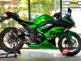  Kawasaki Ninja 300