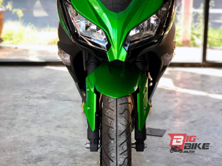  Kawasaki Ninja 300