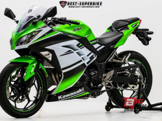  Kawasaki Ninja 300