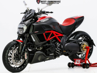  Ducati Diavel Carbon Y16