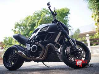  Ducati Diavel Carbon Y16