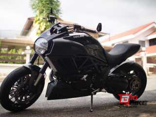  Ducati Diavel Carbon Y16