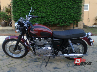  Triumph Bonneville T100