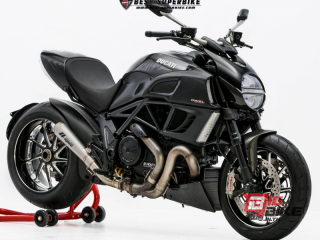  Ducati Diavel Carbon Y16