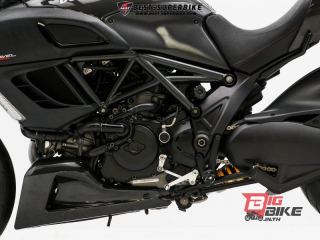  Ducati Diavel Carbon Y16