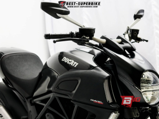  Ducati Diavel Carbon Y16