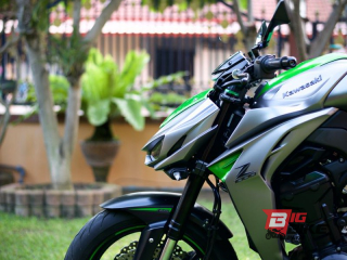  Kawasaki Z1000