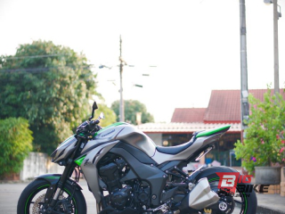  Kawasaki Z1000