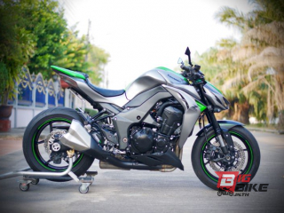  Kawasaki Z1000