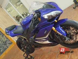  Yamaha YZF-R1