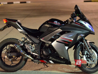  Kawasaki Ninja 250