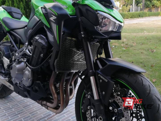  Kawasaki Z900