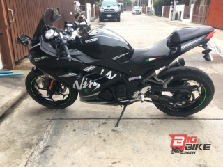  Kawasaki Ninja 300