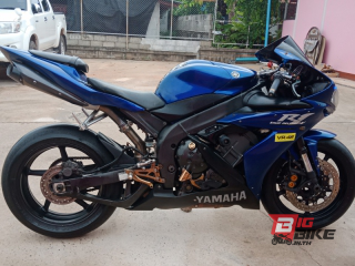  Yamaha YZF-R1