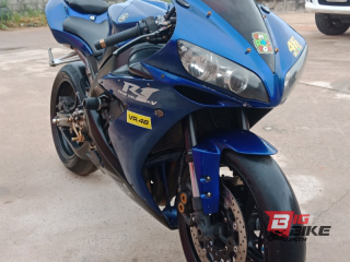  Yamaha YZF-R1