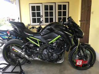  Kawasaki Z900