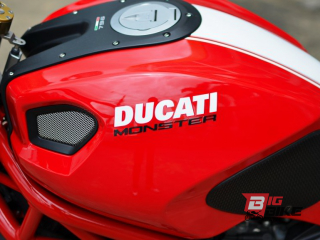  Ducati Monster 796