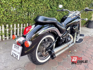  Kawasaki Vulcan 900 Classic