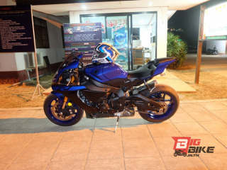  Yamaha YZF-R1