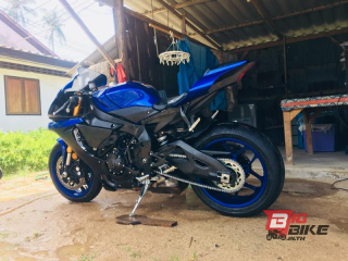  Yamaha YZF-R1