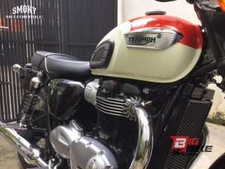  Triumph Bonneville T100