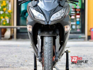  Kawasaki Ninja 300