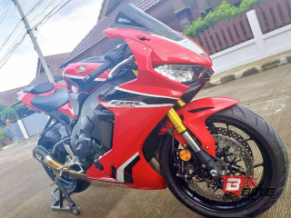  Honda CBR 1000RR