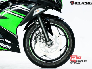  Kawasaki Ninja 300