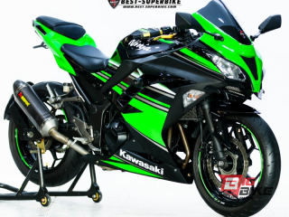  Kawasaki Ninja 300