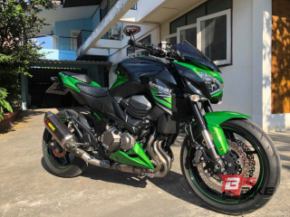  Kawasaki Z800