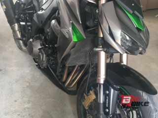  Kawasaki Z1000