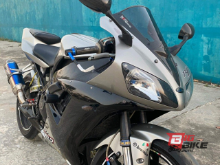  Yamaha YZF-R1