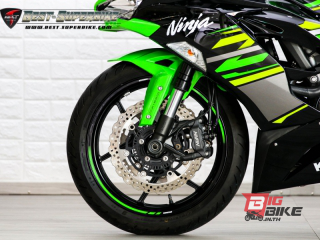  Kawasaki Ninja ZX-6R