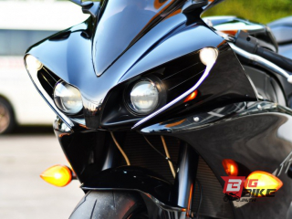  Yamaha YZF-R1