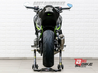  Kawasaki Z900