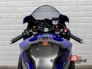  Yamaha YZF-R1