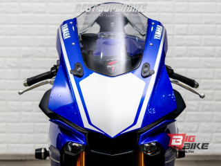  Yamaha YZF-R1