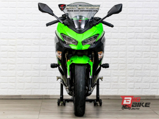  Kawasaki Ninja 400