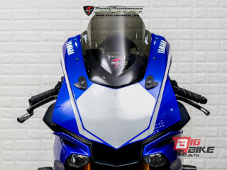  Yamaha YZF-R1