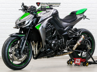  Kawasaki Z1000