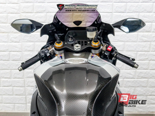  Yamaha YZF-R1M