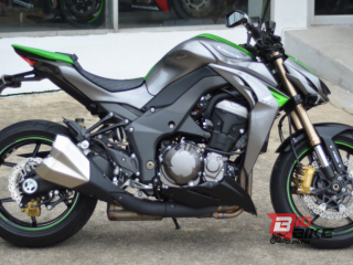  Kawasaki Z1000