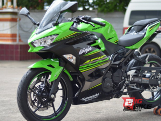  Kawasaki Ninja 400