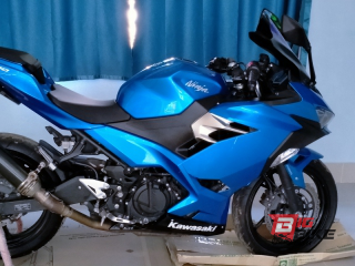  Kawasaki Ninja 400