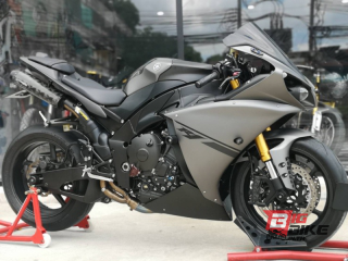  Yamaha YZF-R1